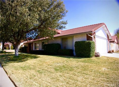 36047 Leah Ln, Yucaipa, CA 92399 photo 4