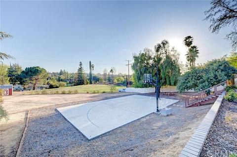 604 Via Vista Dr, Redlands, CA 92373 photo 53
