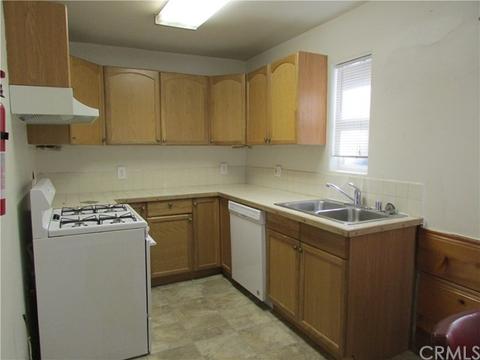 23925 Wildwood Ln, Crestline, CA 92325 photo 2