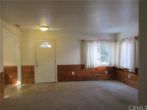 23925 Wildwood Ln, Crestline, CA 92325 photo 4