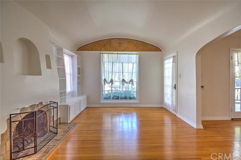 55 N Buena Vista St, Redlands, CA 92373 photo 7