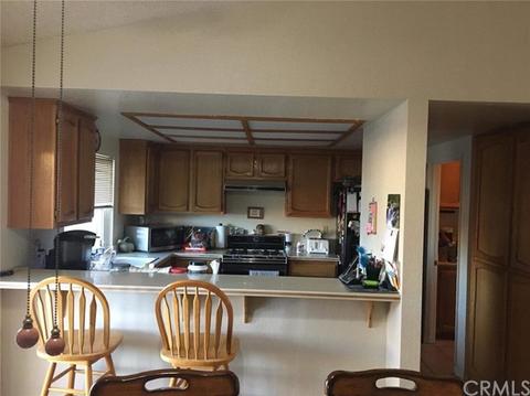 8567 Crescent Dr, Hesperia, CA 92344 photo 2