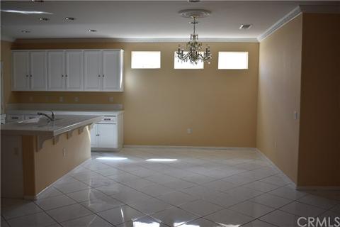 1640 Lewis Crk, Beaumont, CA 92223 photo 6