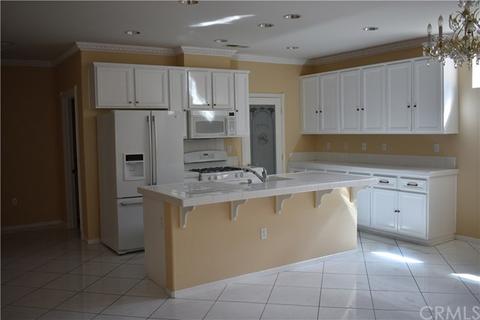 1640 Lewis Crk, Beaumont, CA 92223 photo 5