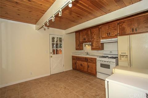 824 Elm St, Big Bear Lake, CA 92315 photo 10