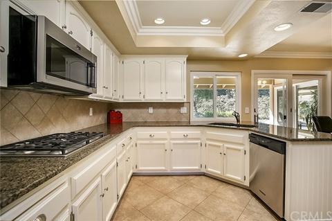 650 Kimball Ln, Redlands, CA 92373 photo 10