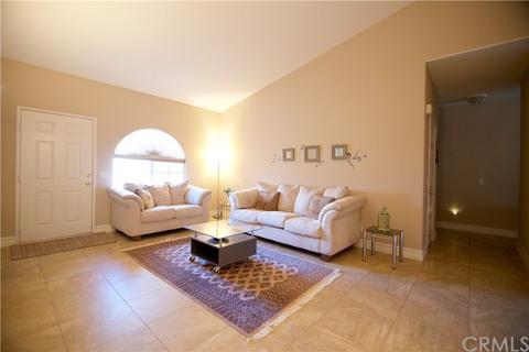 2136 Maple Ct, Mentone, CA 92359 photo 2