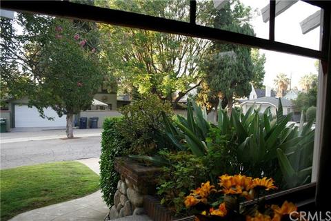 655 Cypress Cir, Redlands, CA 92373 photo 4