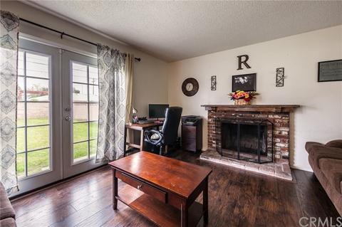 1316 Topaz Ct, Colton, CA 92324 photo 12