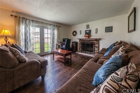 1316 Topaz Ct, Colton, CA 92324 photo 13