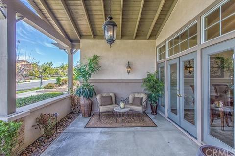504 Golden West Dr, Redlands, CA 92373 photo 2