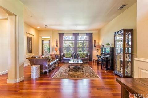 504 Golden West Dr, Redlands, CA 92373 photo 3