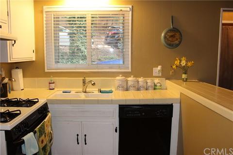 24762 Bernard Dr, Crestline, CA 92325 photo 4