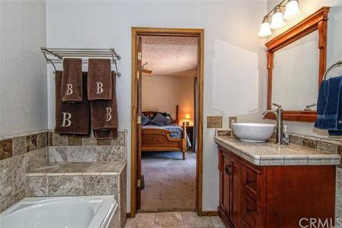 7960 Mono Dr, Hesperia, CA 92345 photo 33