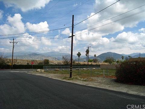 1399 Malachite Ave, Mentone, CA 92359 photo 18