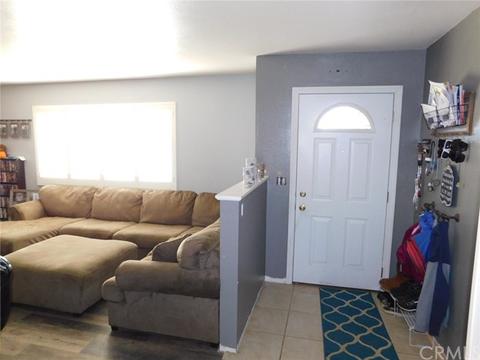 1257 Euclid Ave, Beaumont, CA 92223 photo 3