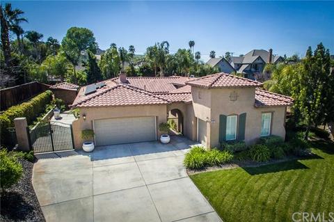 522 Acacia Ct, Redlands, CA 92373 photo 2