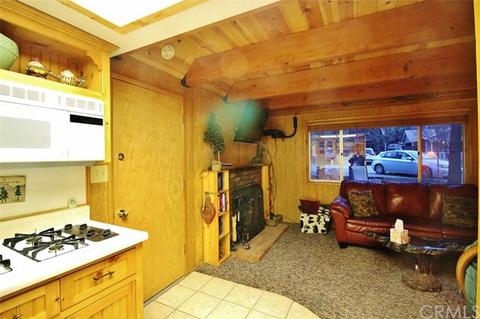 2061 7th Ln, Big Bear City, CA 92314 photo 17