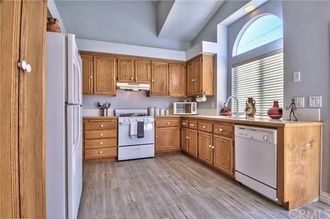 703 Cedar View Dr, Beaumont, CA 92223 photo 8