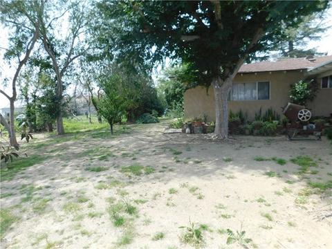 17859 Marygold Ave, Bloomington, CA 92316 photo 4