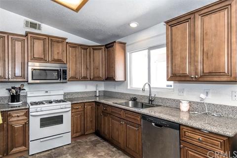 22281 Miramot Rd, Apple Valley, CA 92308 photo 11