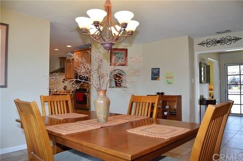 10404 Fremont St, Yucaipa, CA 92399 photo 15