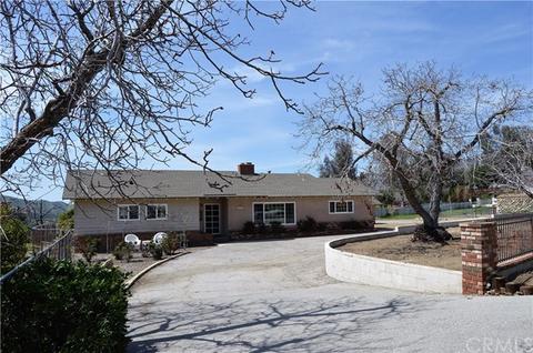 10404 Fremont St, Yucaipa, CA 92399 photo 5