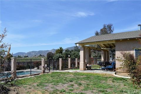 10404 Fremont St, Yucaipa, CA 92399 photo 58