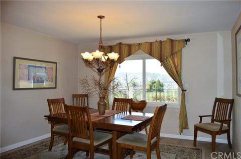 10404 Fremont St, Yucaipa, CA 92399 photo 13