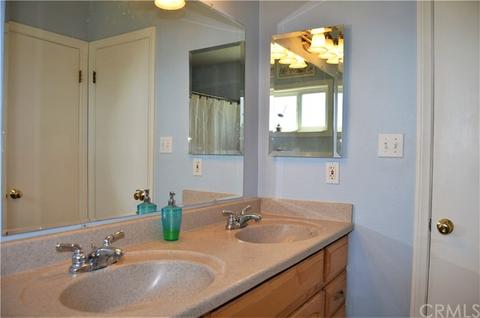 10404 Fremont St, Yucaipa, CA 92399 photo 43