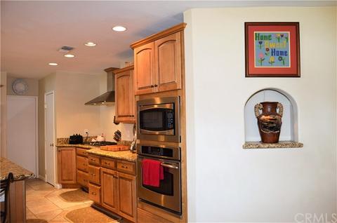 10404 Fremont St, Yucaipa, CA 92399 photo 16