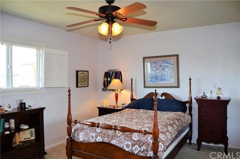 10404 Fremont St, Yucaipa, CA 92399 photo 32