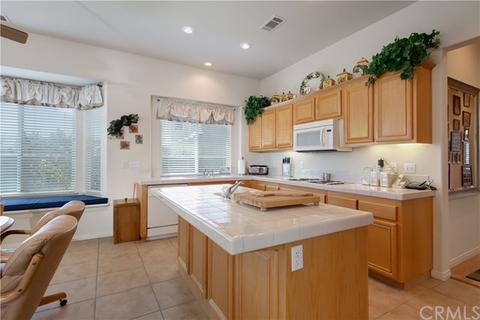 36271 Cherrywood Dr, Yucaipa, CA 92399 photo 13