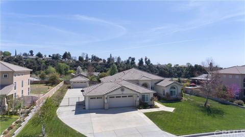 36271 Cherrywood Dr, Yucaipa, CA 92399 photo 3