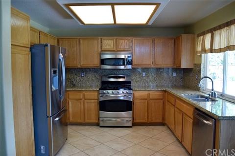 1089 Raynor St, Colton, CA 92324 photo 6