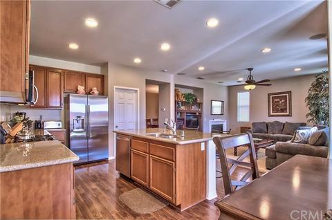 11276 Vardon St, Beaumont, CA 92223 photo 9