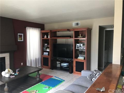 10484 Agate Ave, Mentone, CA 92359 photo 2