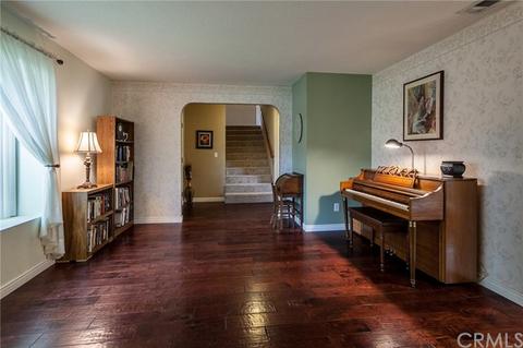 36074 Leah Ln, Yucaipa, CA 92399 photo 6