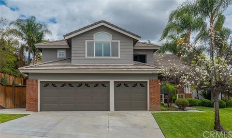 7371 Silkwood Ln, Highland, CA 92346 photo 2
