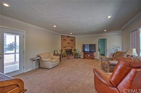 32035 Tennessee St, Yucaipa, CA 92399 photo 4