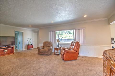32035 Tennessee St, Yucaipa, CA 92399 photo 5