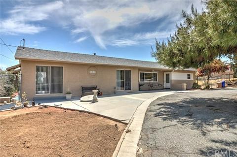 32035 Tennessee St, Yucaipa, CA 92399 photo 2