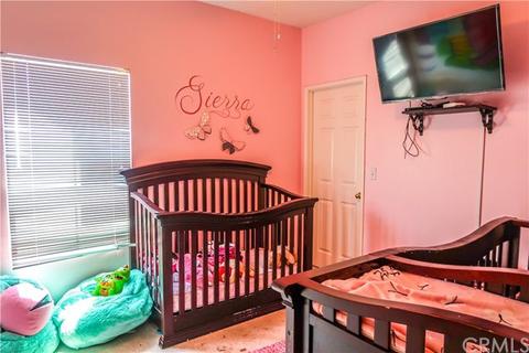 7346 Cunningham St, Highland, CA 92346 photo 9