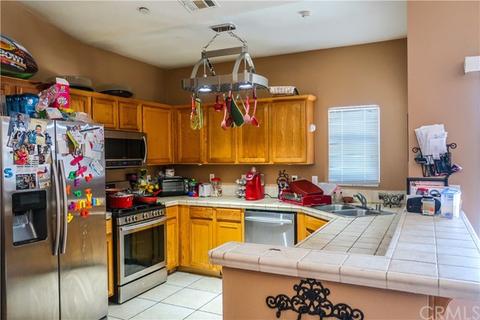 7346 Cunningham St, Highland, CA 92346 photo 3