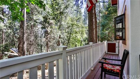 980 Oak Dr, Crestline, CA 92325 photo 8