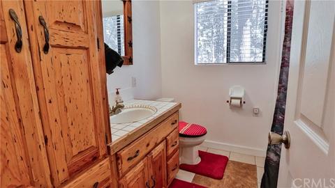 980 Oak Dr, Crestline, CA 92325 photo 21
