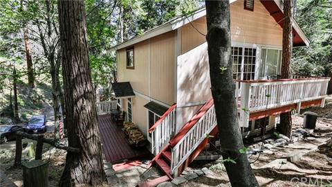 980 Oak Dr, Crestline, CA 92325 photo 4