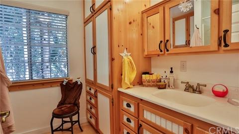 980 Oak Dr, Crestline, CA 92325 photo 27