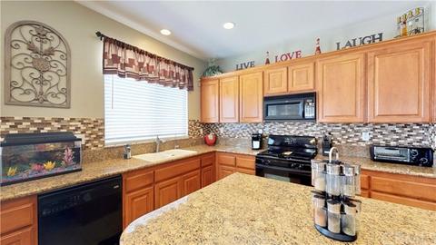 7092 Amanda Way, Hesperia, CA 92345 photo 22