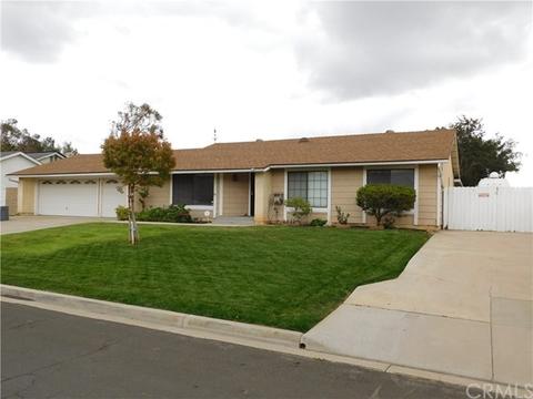 8394 Donna Way, Riverside, CA 92509 photo 2